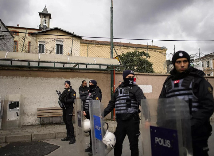 “This is a signal”: what stands behind the terrorist attack on a Catholic church in Istanbul