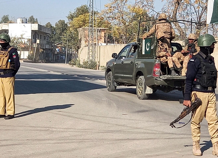 Two policemen killed in terrorist attack in northwest Pakistan