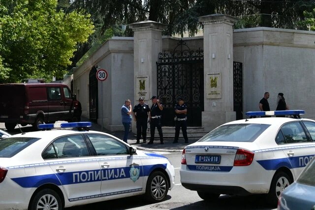A man with a crossbow attacked a police officer near the Israeli Embassy in Serbia