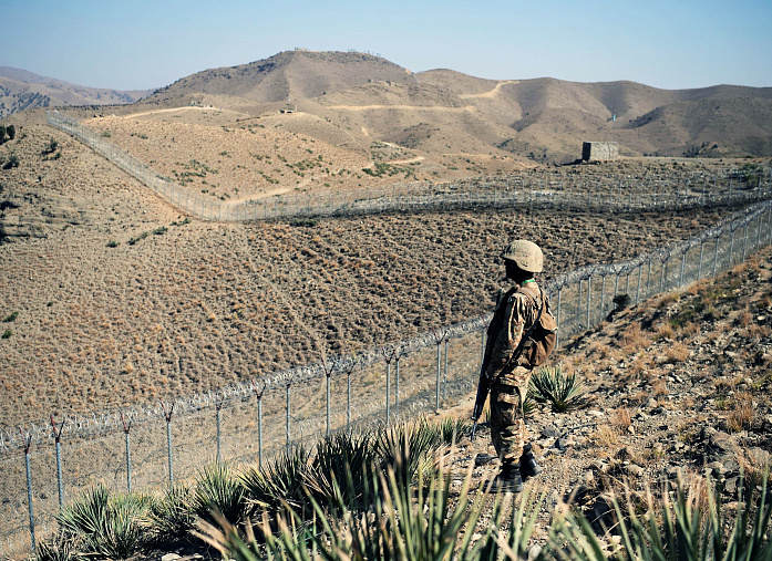 TALIBAN AND PAKISTAN MILITARY CLASHES AT THE BORDER