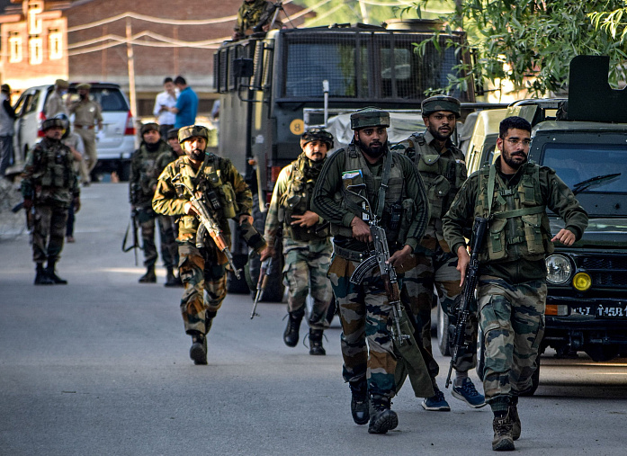 Pakistani security forces eliminate 10 terrorists in the east of the country