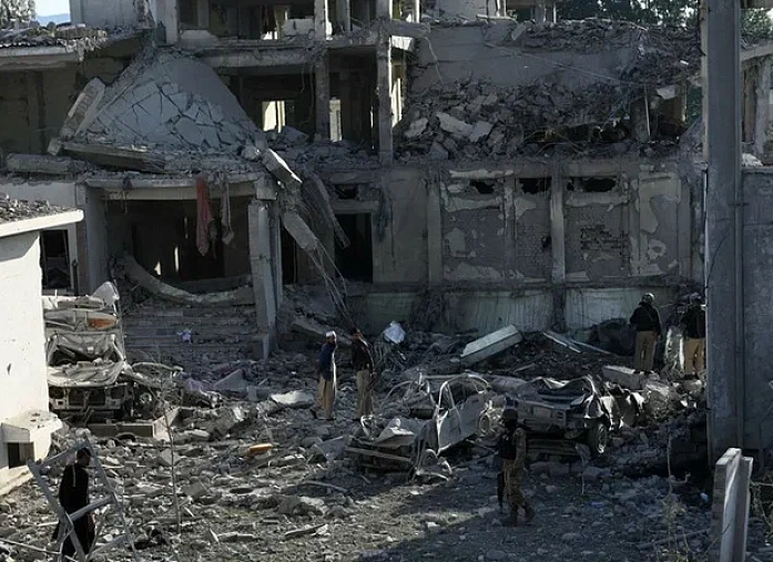 Death toll from blast at Pakistani police station rises to 16