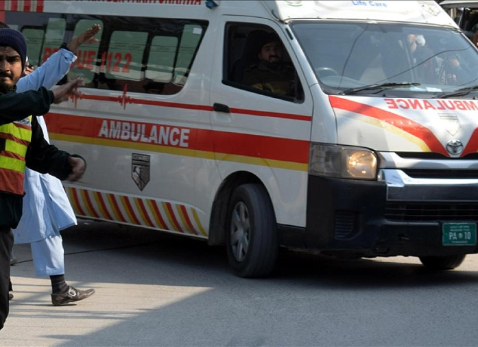 Eighteen people injured in explosion in northwestern Pakistan