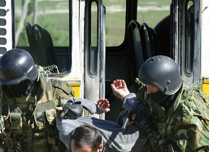 Kyrgyzstan's intelligence service detains a suspect in plotting terrorist attacks